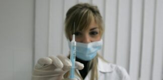 ΕΕ: Συμφωνία με Sanofi για 300 εκατ. δόσεις ενός «ασφαλούς και αποτελεσματικού» εμβολίου