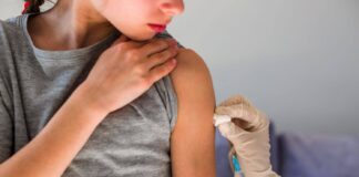 Κορονοϊός: Γιατί οι γυναίκες εμφανίζουν συχνότερες ανεπιθύμητες ενέργειες στον εμβολιασμό