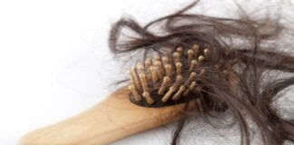 Γιατί χάνετε περισσότερα μαλλιά εν μέσω πανδημίας από ό,τι συνήθως