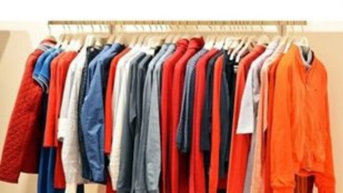 Πώς το πλύσιμο των συνθετικών ρούχων προκαλεί αυξανόμενη ρύπανση του περιβάλλοντος
