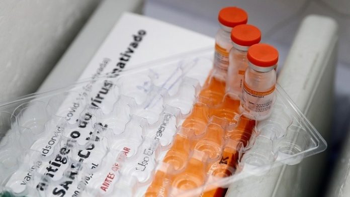 Γιατί η AstraZeneca θα παραδώσει «μικρότερες ποσότητες» του εμβολίου της στην Ευρώπη