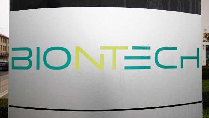 BioNTech: Προειδοποιήσεις για κενά στις παραδόσεις του εμβολίου της εταιρείας